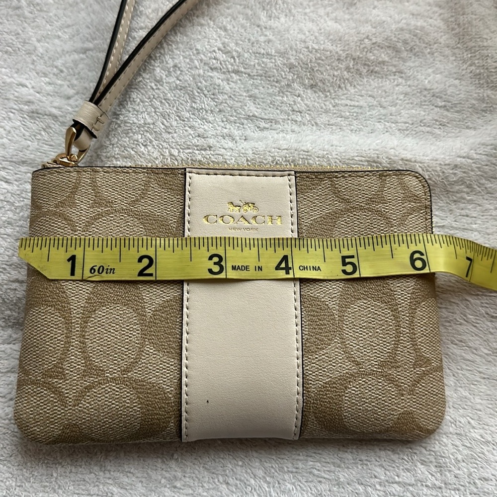 COACH Khaki chalk signature stripe wristlet wallet clutch NEW - Picture 3 of 4